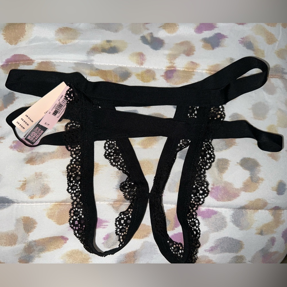 Victoria Secret Very Sexy Cheekini and Dreams Angel Garter Belt